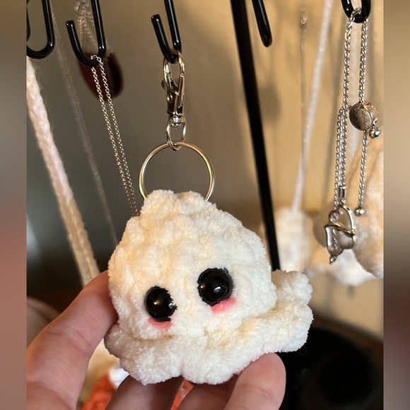 Ghost Key Charm 👻 - Picture 3 of 3